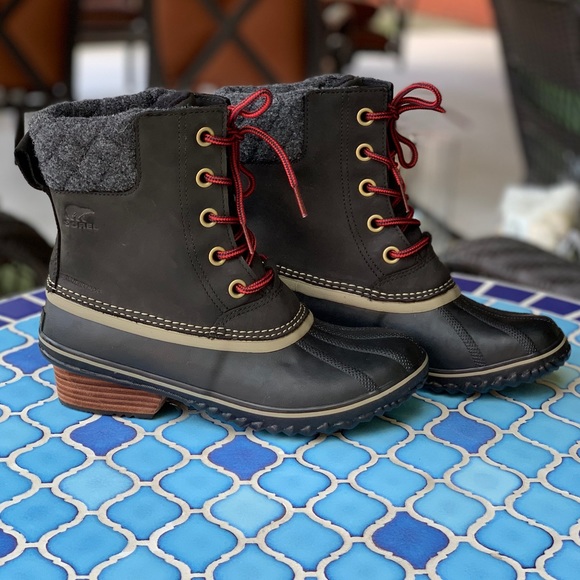 NEW Sorel Waterproof Boot - Picture 2 of 6